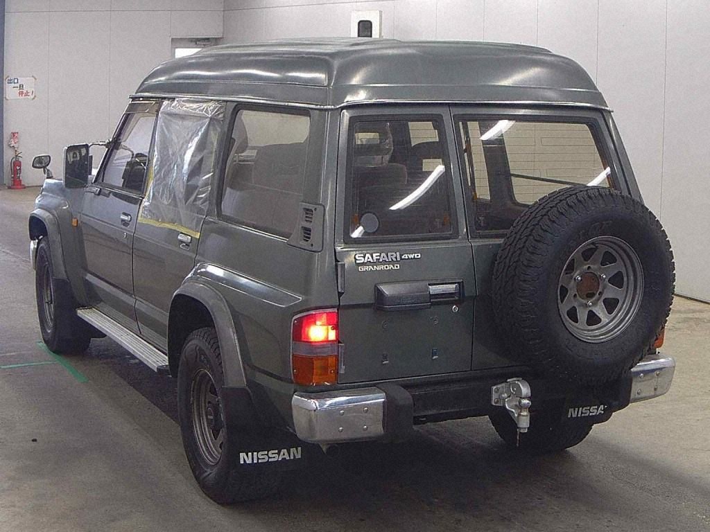 Nissan SAFARI 1989 6943782-1