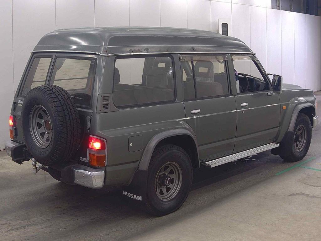Nissan SAFARI 1989 6943782-4