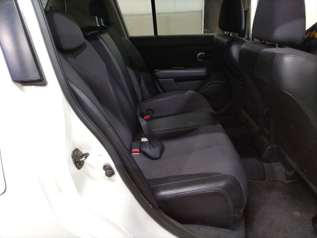 Nissan TIIDA 2005 6952621-5
