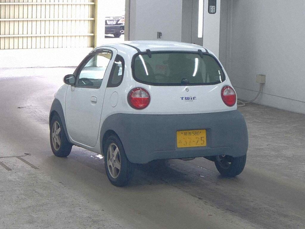 Suzuki TWIN 2003 6932204-1