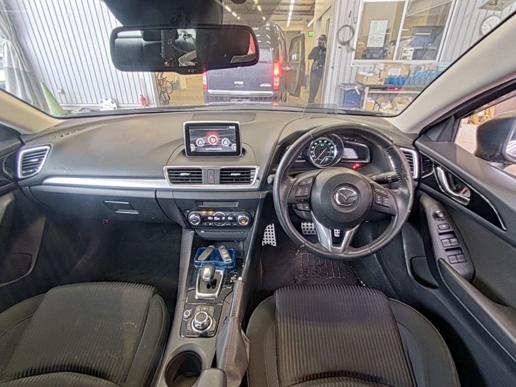 Mazda AXELA HYBRID 2015 6954809-2