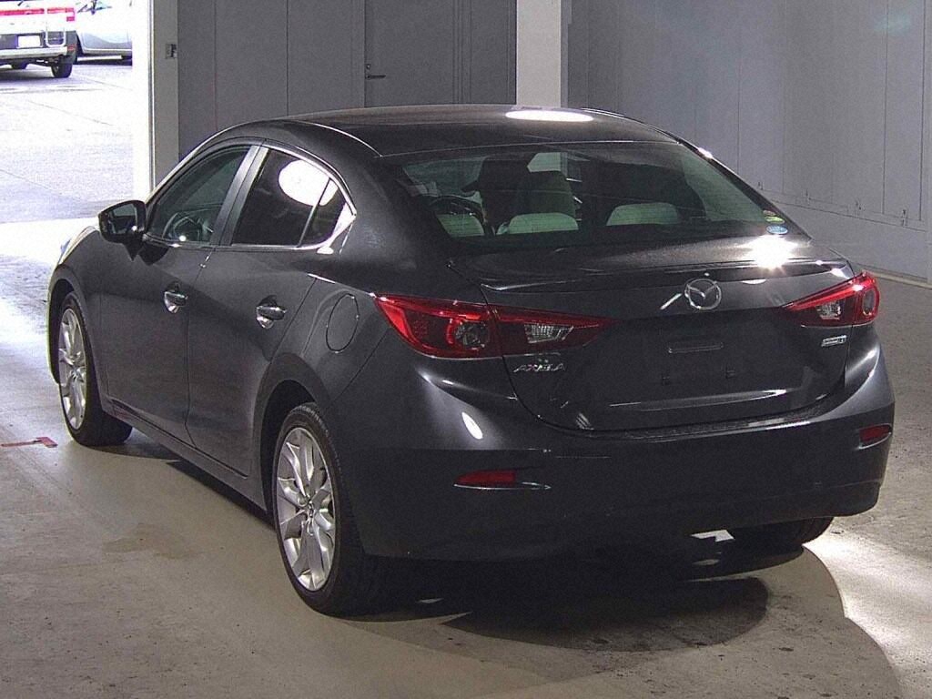 Mazda AXELA HYBRID 2015 6954810-1