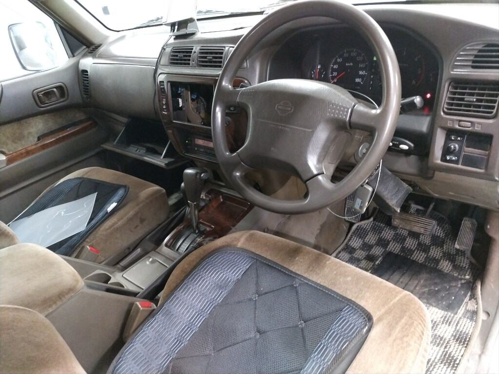Nissan SAFARI 2000 6956010-2
