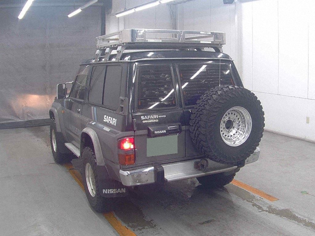 Nissan SAFARI 1990 6967817-1