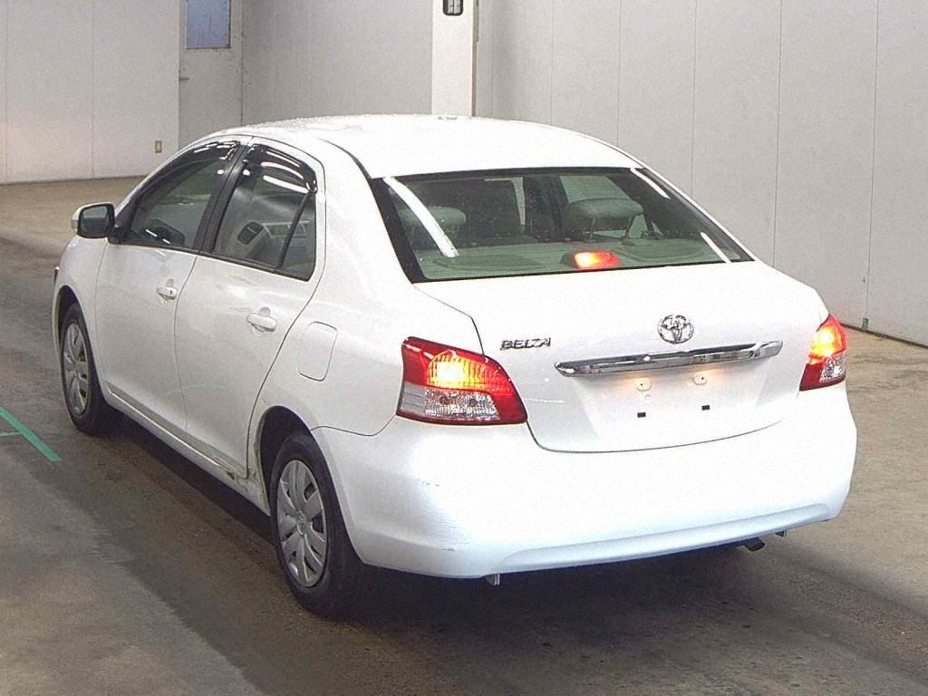 Toyota BELTA 2011 6974729-1