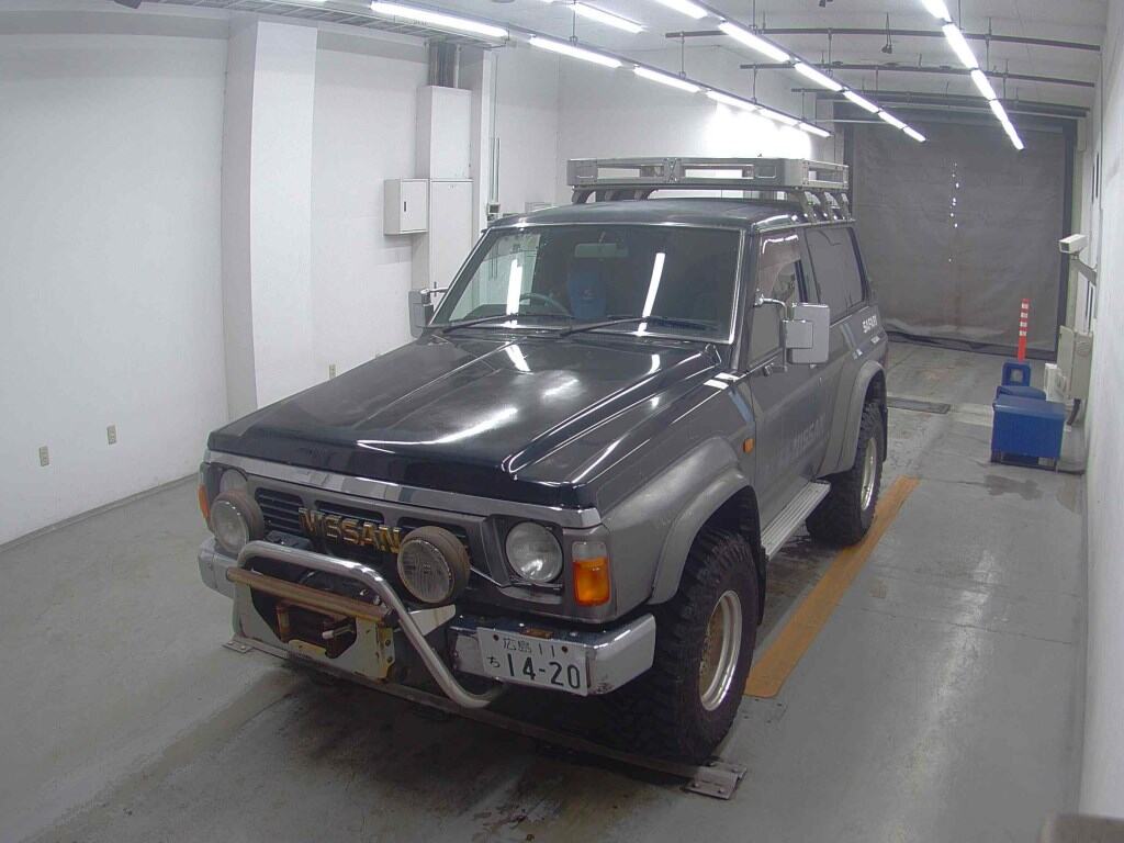 Nissan SAFARI 1990 6976477-3