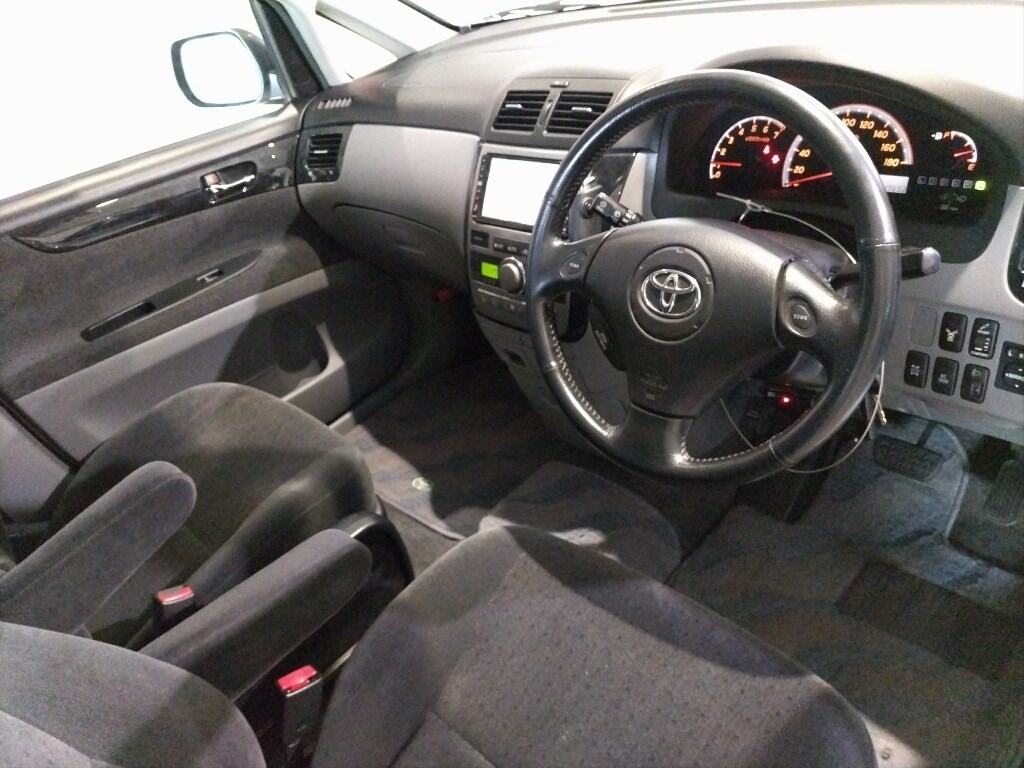 Toyota IPSUM 2003 7011490-2