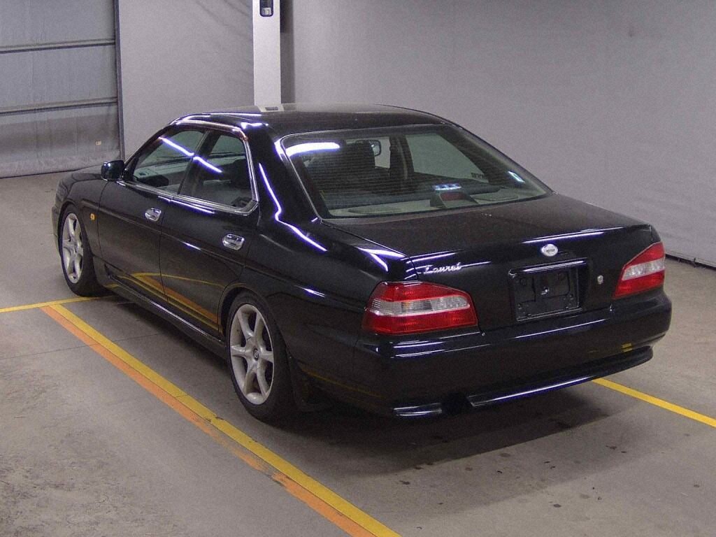 Nissan LAUREL 2000 7004231-1