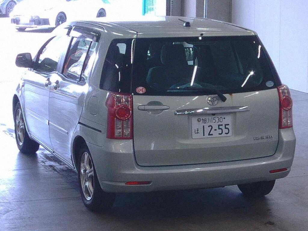 Toyota RAUM 2009 7004340-1