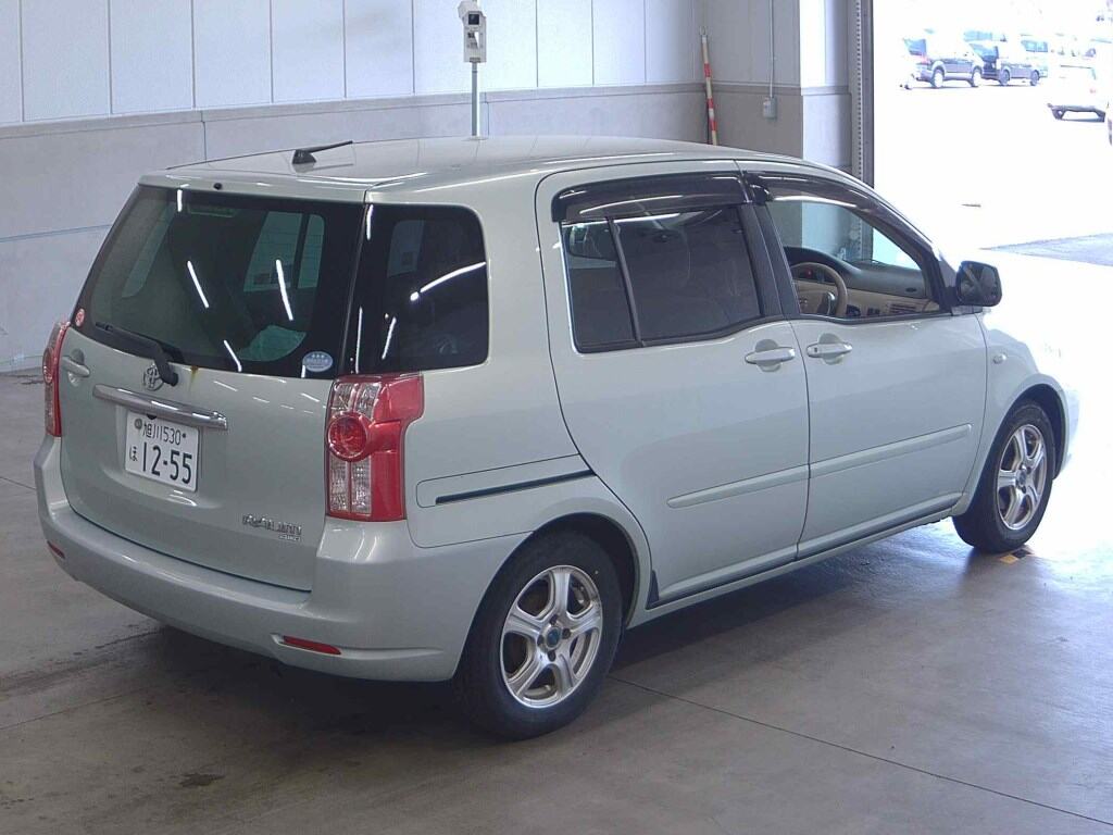 Toyota RAUM 2009 7004340-4