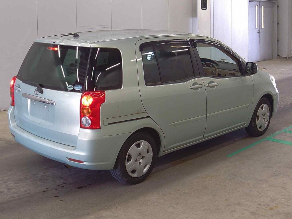 Toyota RAUM 2004 7012188-4