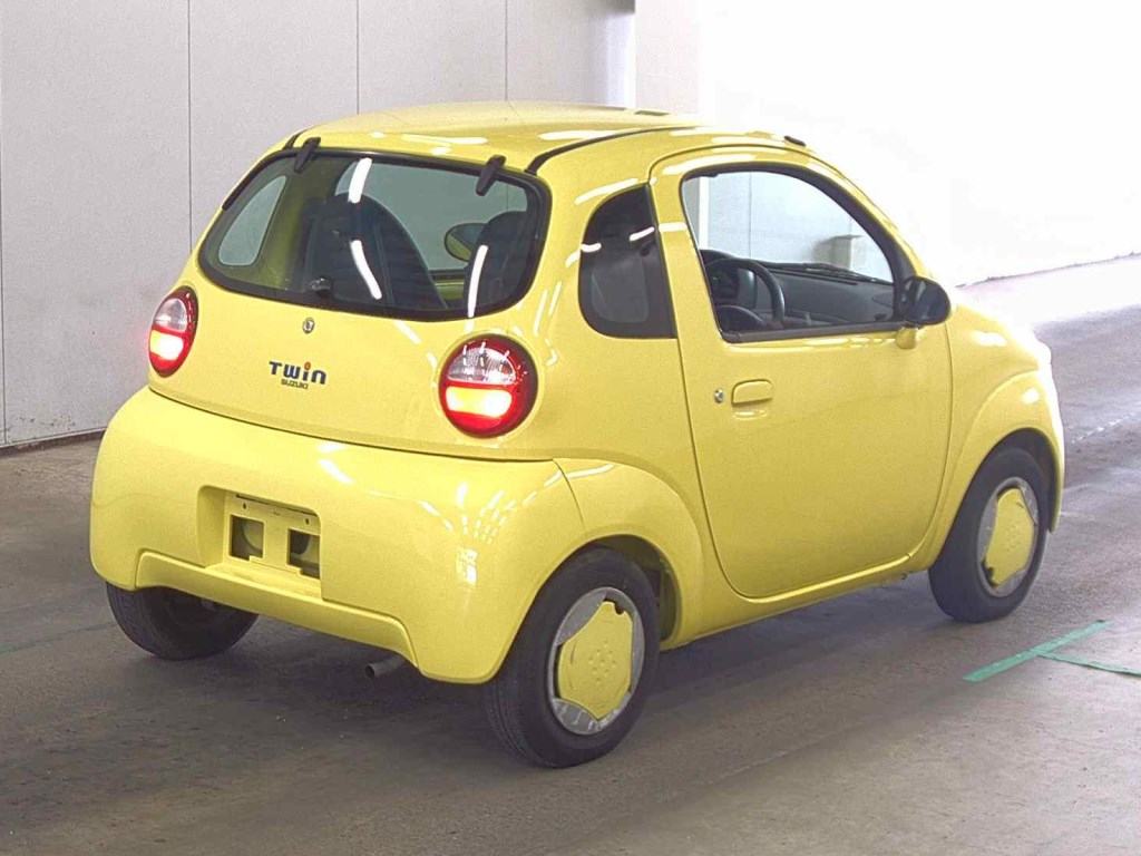 Suzuki TWIN 2003 7012379-4