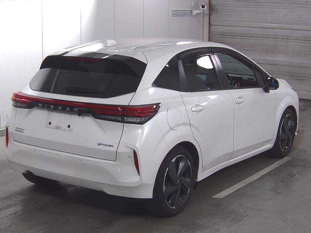Nissan AURA 2023 7050151-4