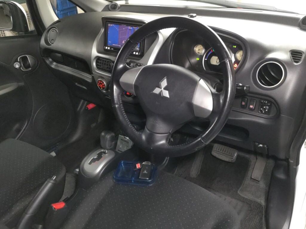 Mitsubishi I-MIEV 2010 7051814-2