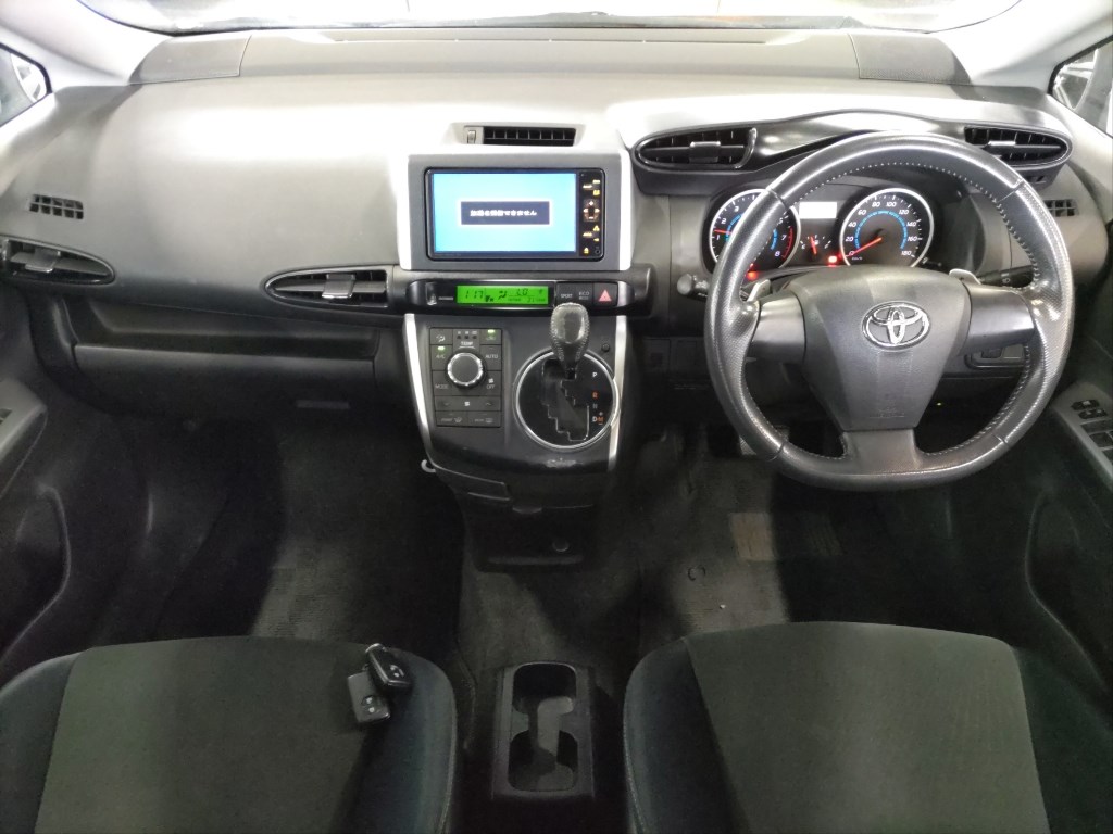 Toyota WISH 2010 7041958-2