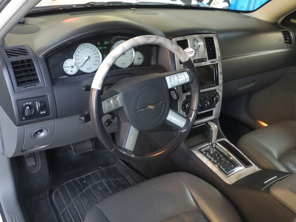 Chrysler 300C 2005 7065292-2