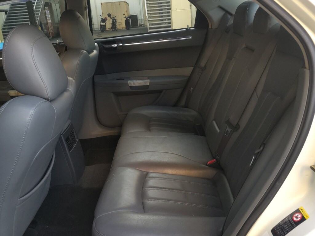 Chrysler 300C 2005 7065292-5