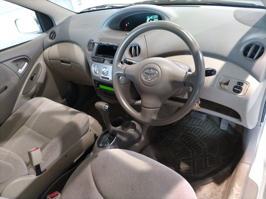 Toyota PLATZ 2003 7076612-2