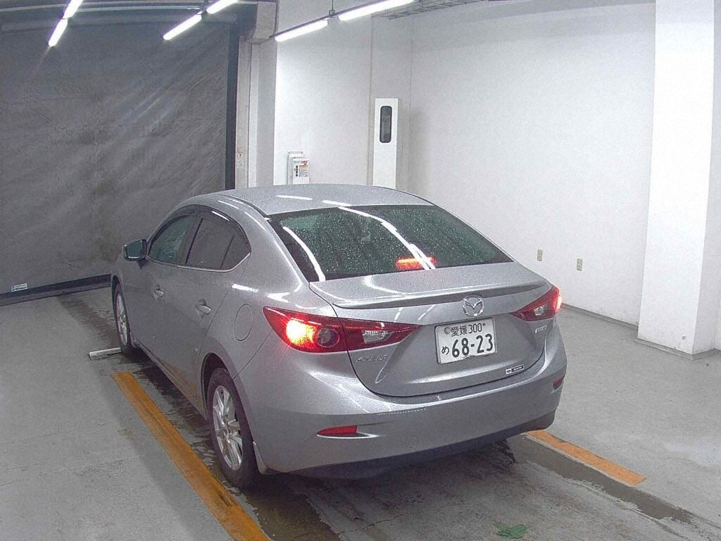 Mazda AXELA HYBRID 2016 7105819-1