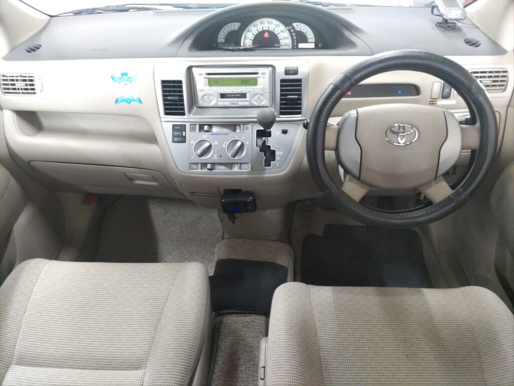 Toyota RAUM 2003 7090965-2