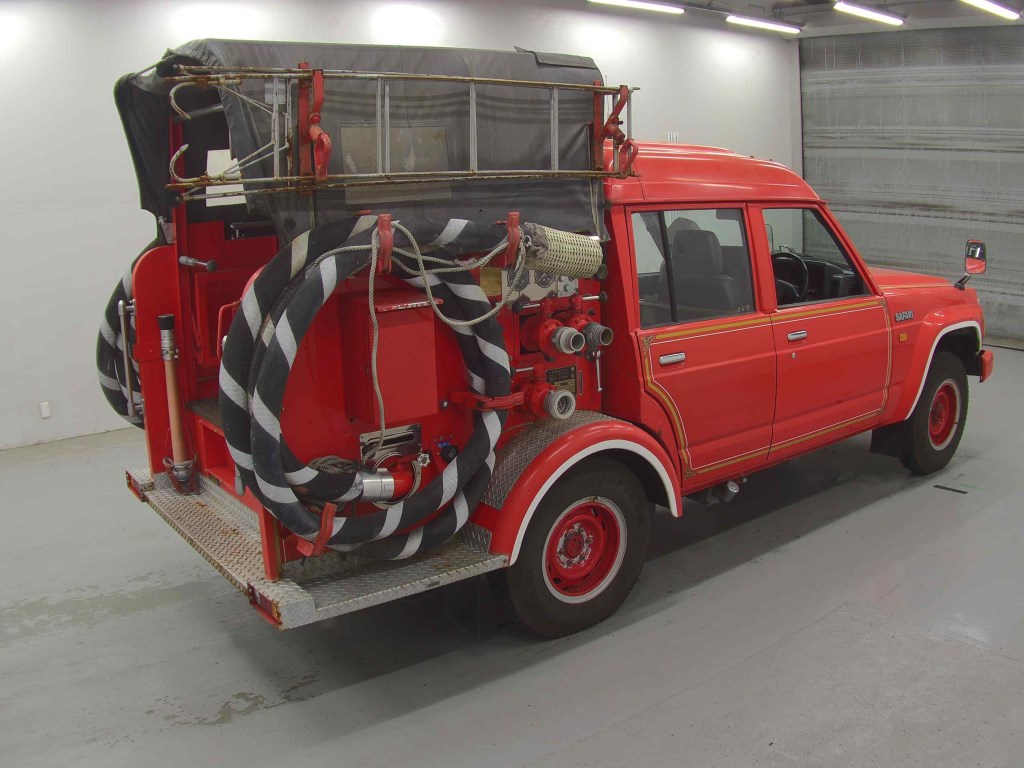 Nissan SAFARI 1996 7115123-4