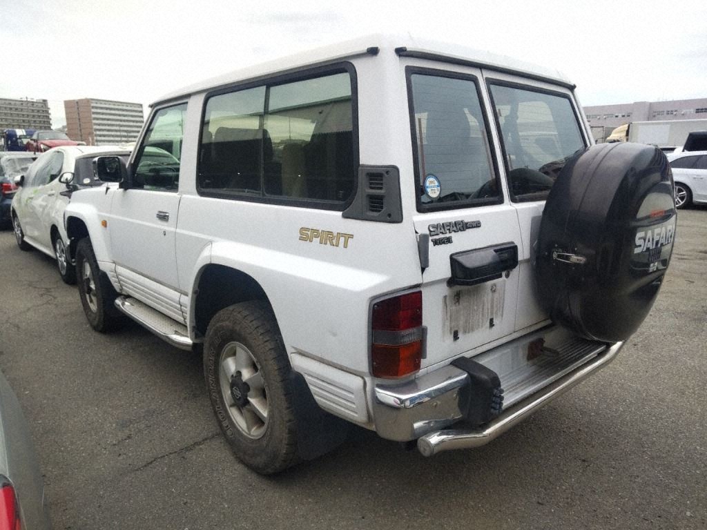 Nissan SAFARI 1996 7117992-1