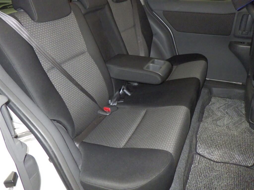 Toyota RAUM 2007 7124911-5