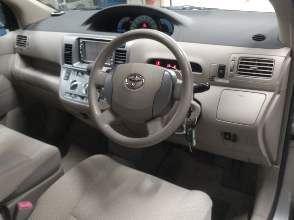 Toyota RAUM 2004 7179204-2
