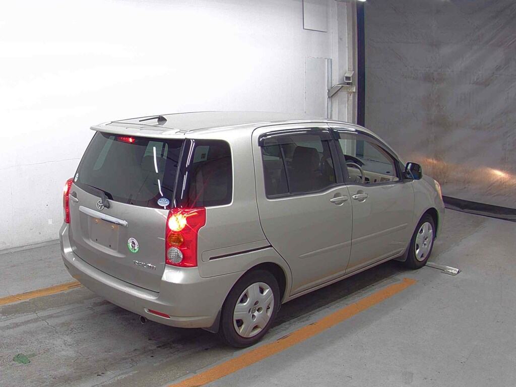 Toyota RAUM 2004 7179204-4