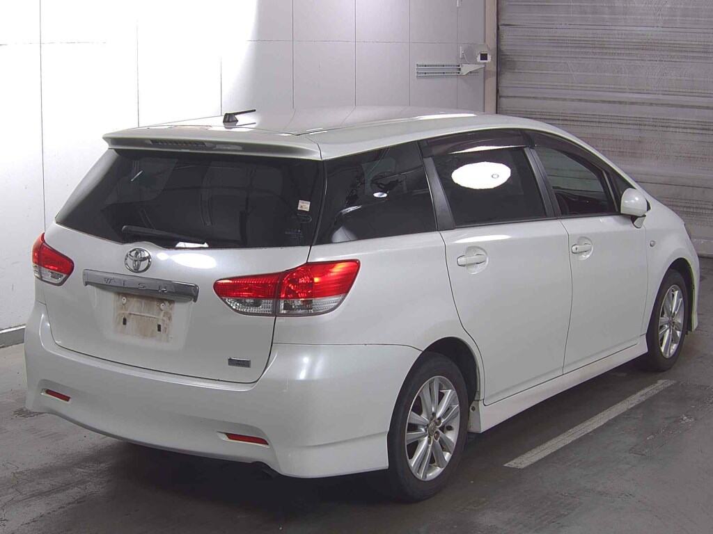 Toyota WISH 2010 7174383-4