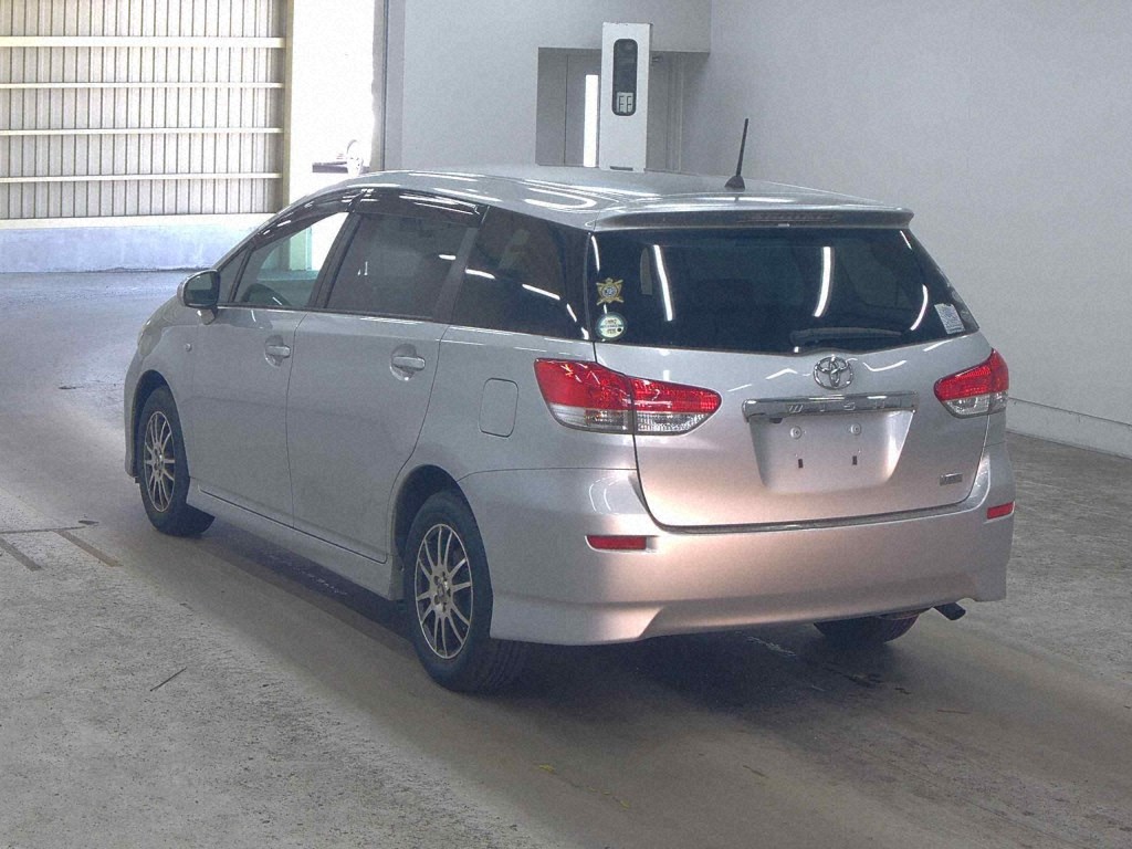 Toyota WISH 2010 7174385-1