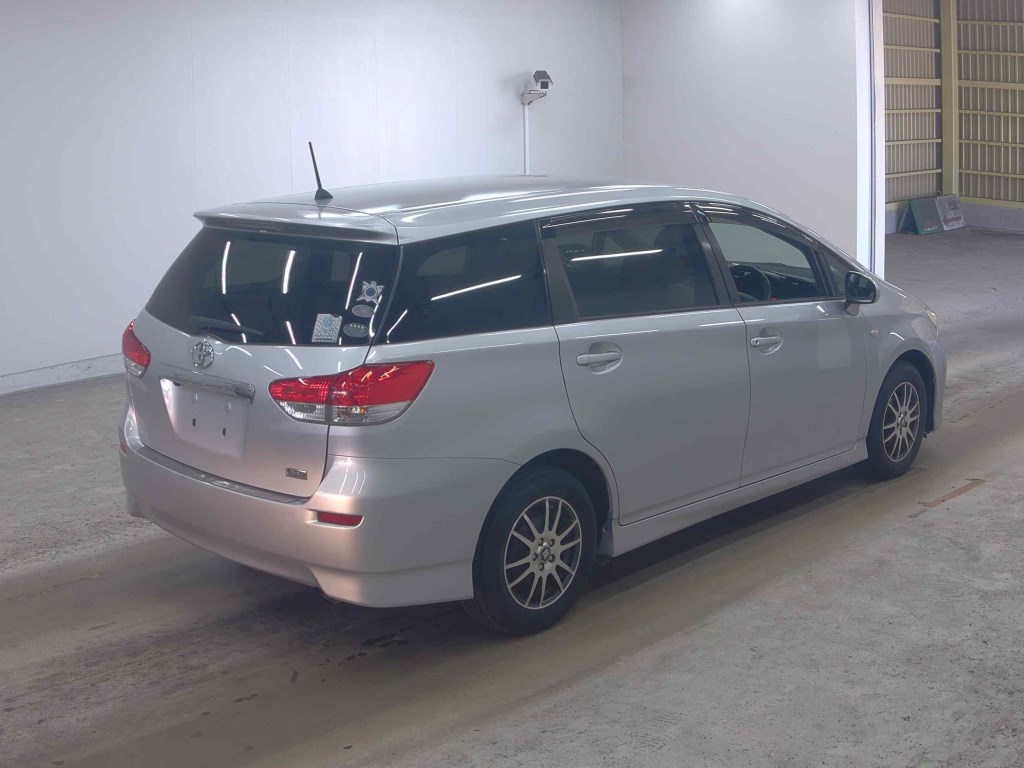 Toyota WISH 2010 7174385-4