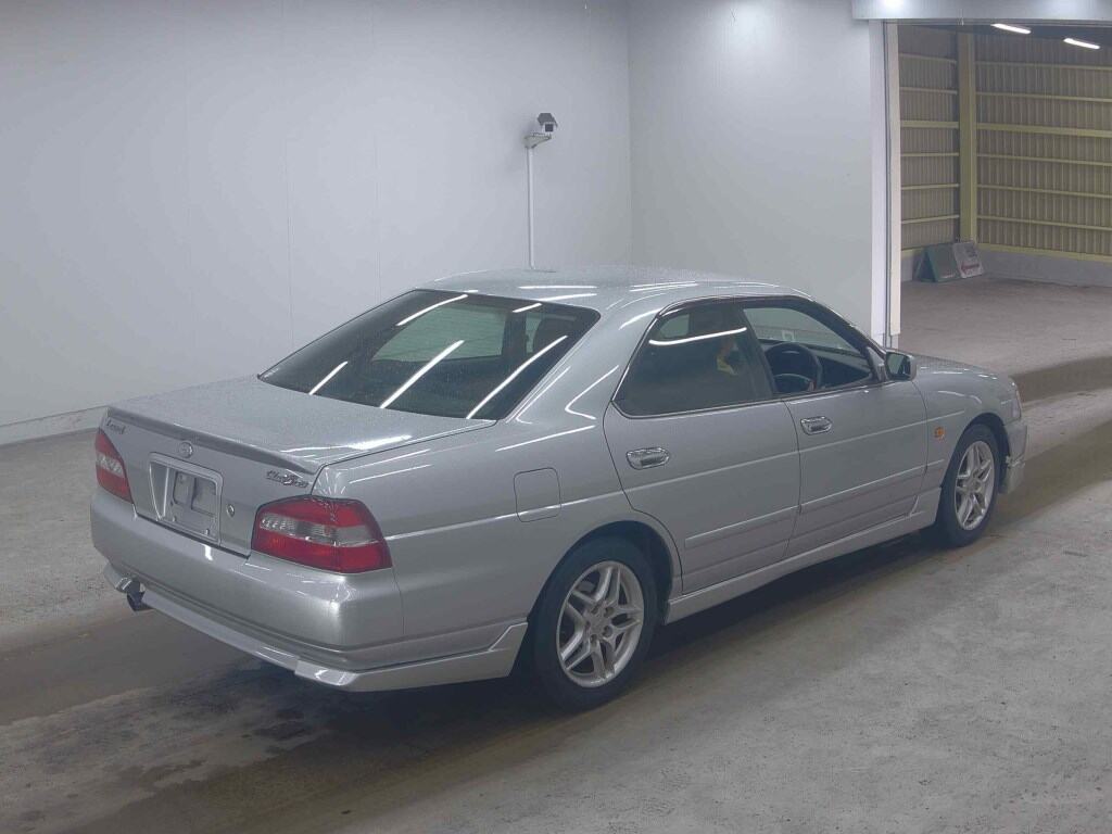 Nissan LAUREL 2002 7196838-4