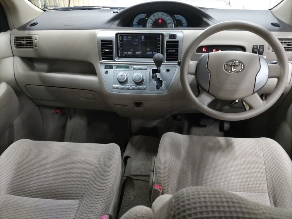 Toyota RAUM 2006 7204394-2