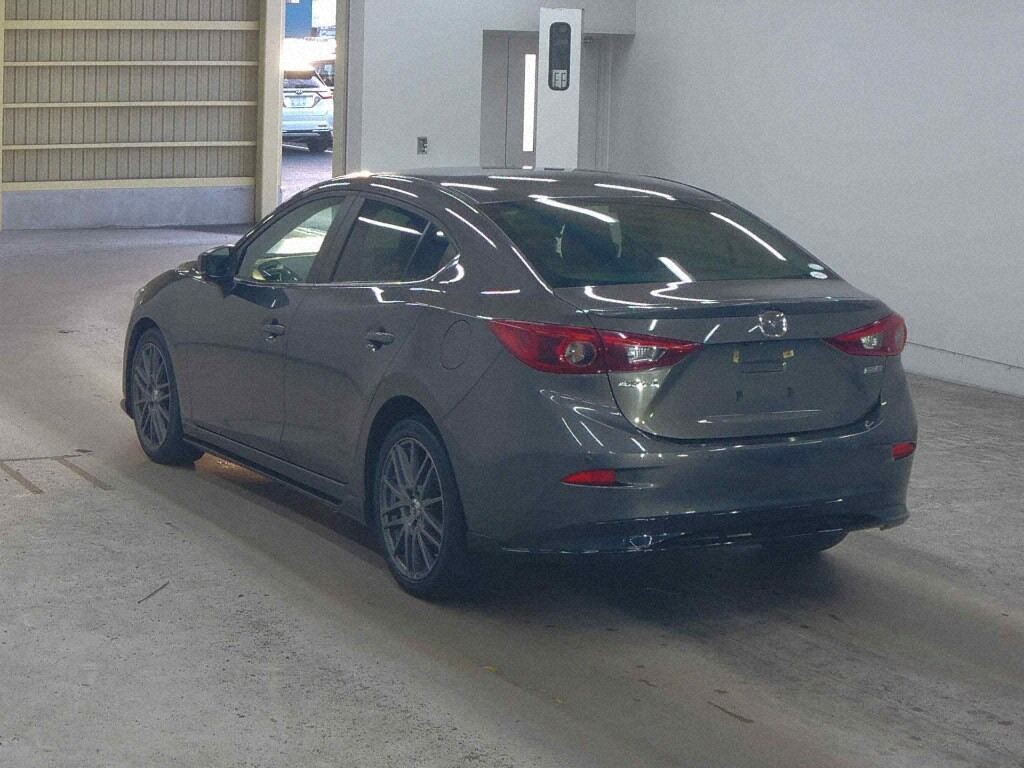 Mazda AXELA HYBRID 2017 7230839-1