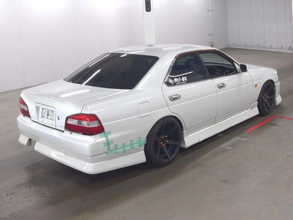 Nissan LAUREL 1998 7213045-4