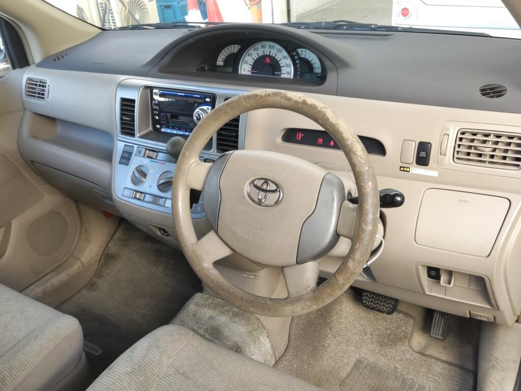 Toyota RAUM 2003 7220318-2