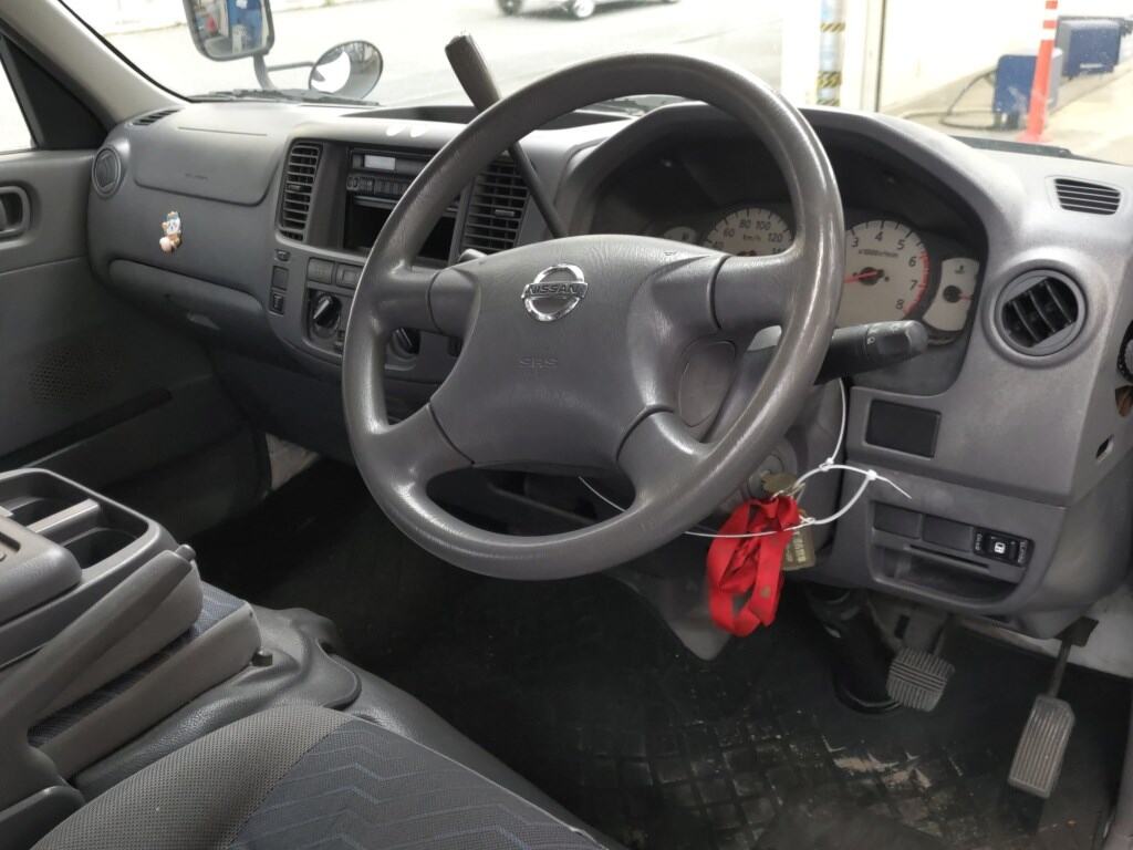 Nissan CARAVAN COACH 2003 7241065-2