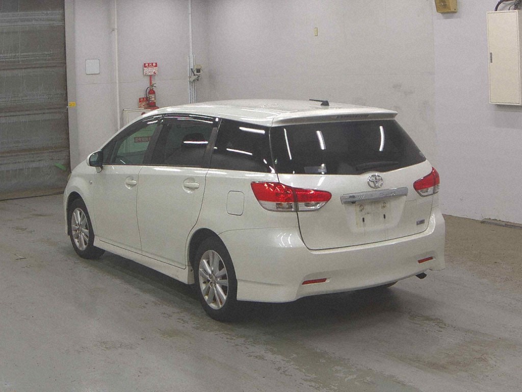 Toyota WISH 2010 7281171-1
