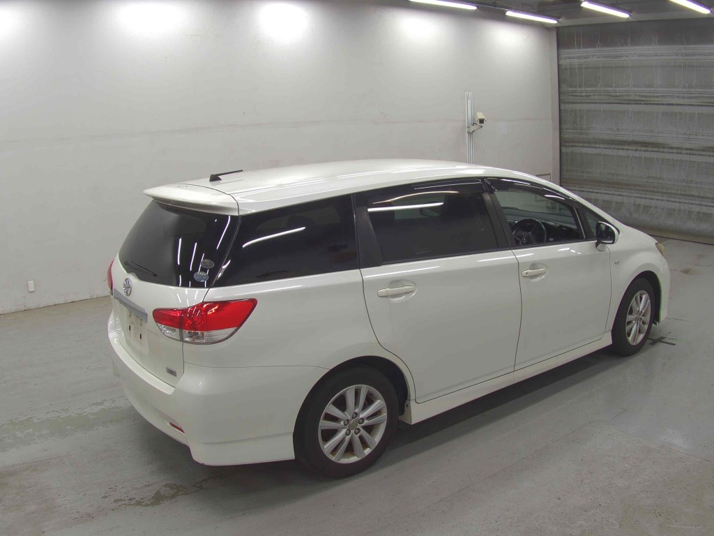 Toyota WISH 2010 7281171-4