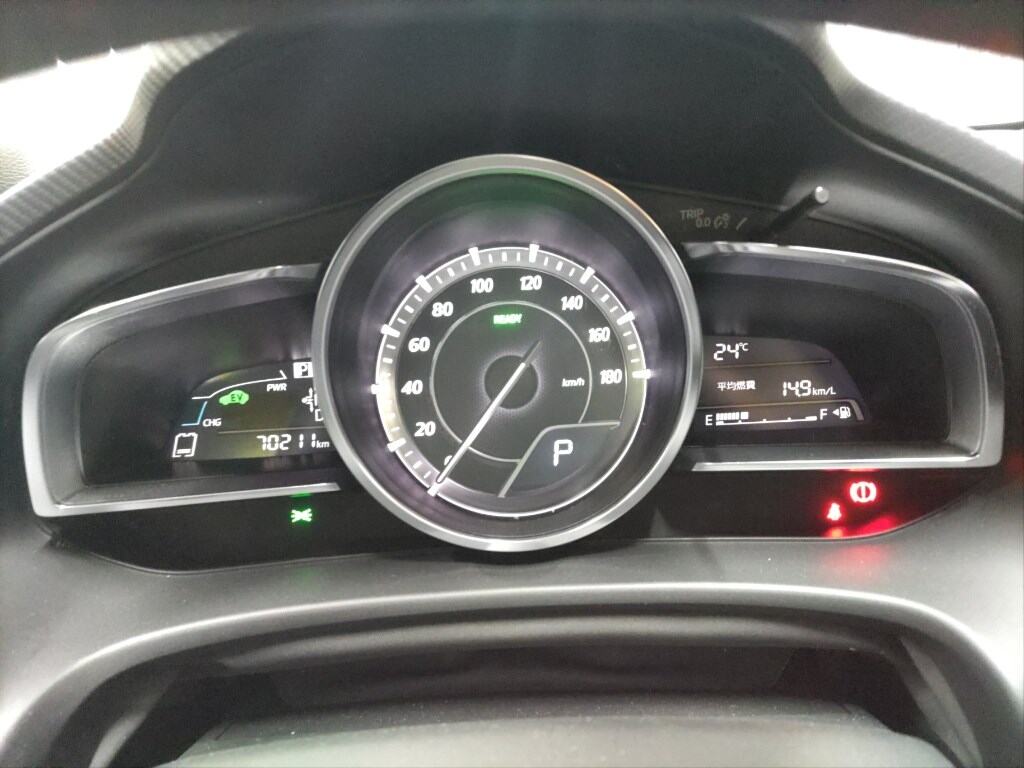 Mazda AXELA HYBRID 2014 7302053-5