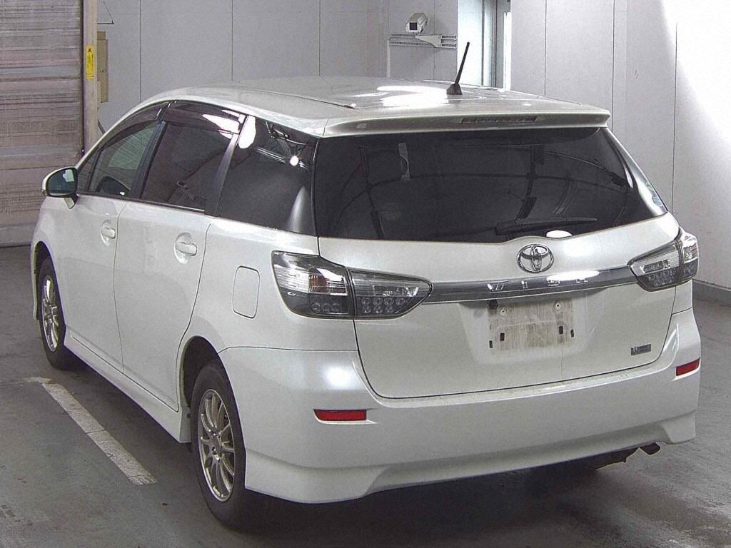 Toyota WISH 2014 7302311-1