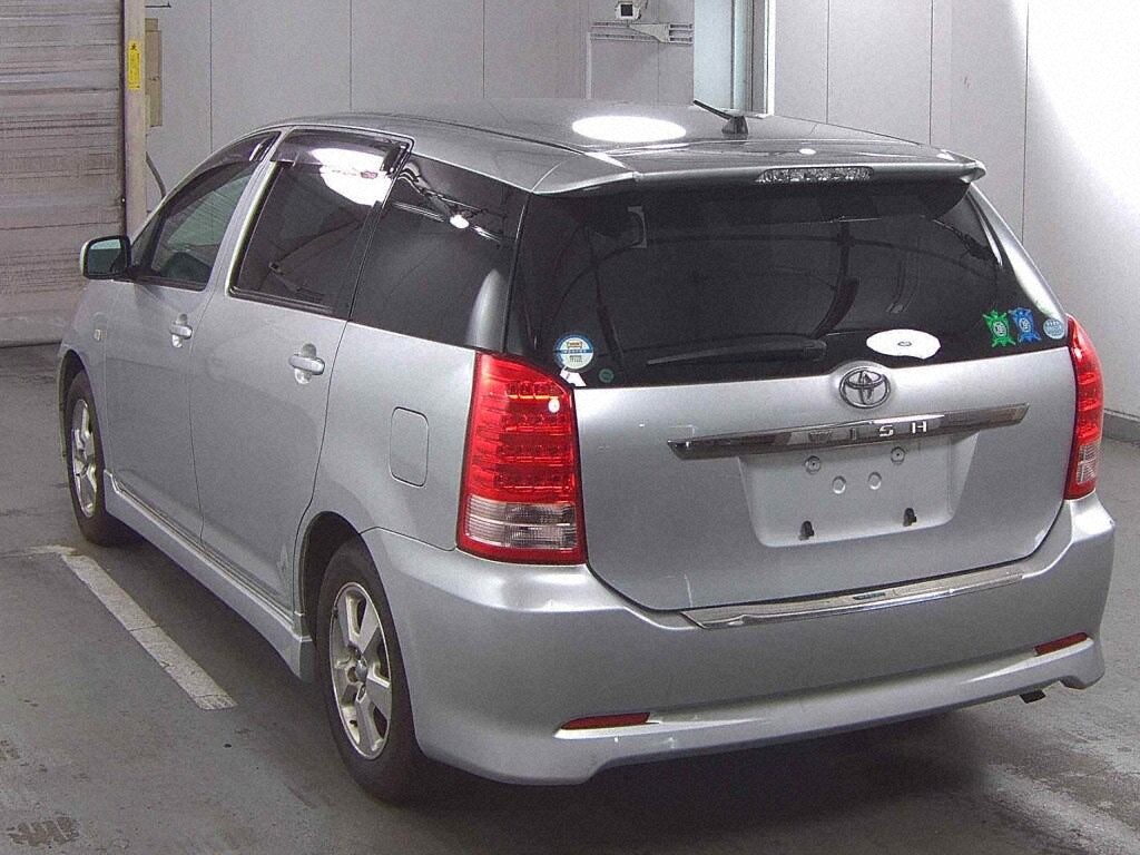 Toyota WISH 2005 7308818-1