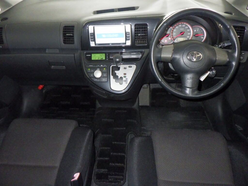 Toyota WISH 2005 7308818-2