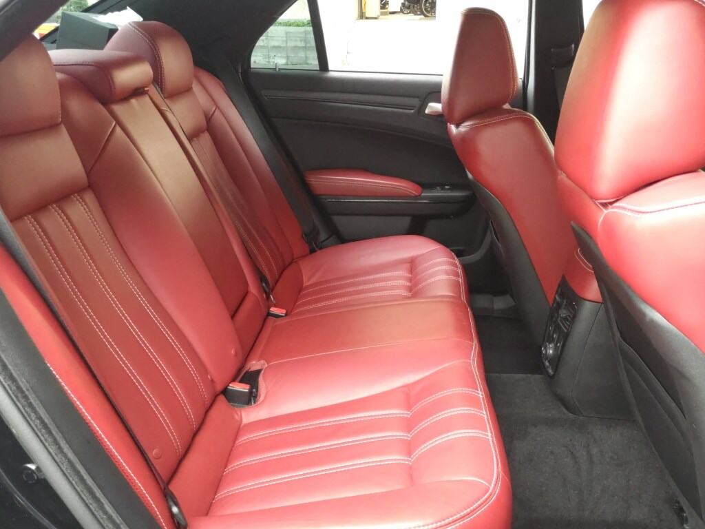 Chrysler 300 2014 7336032-5