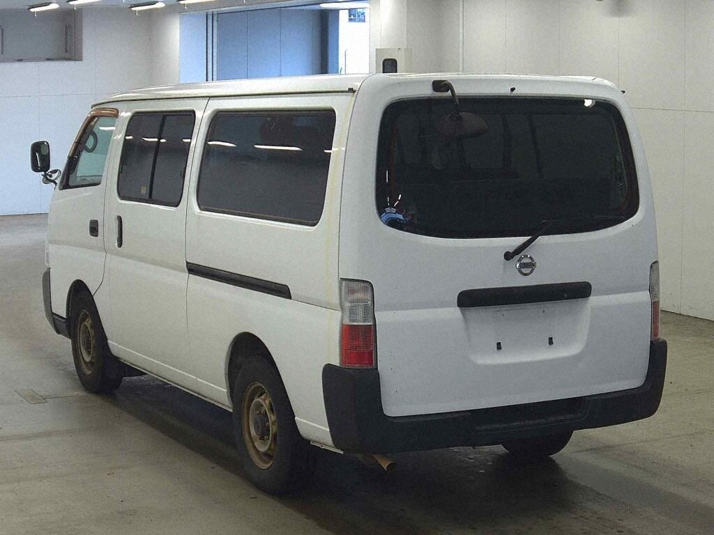 Nissan CARAVAN COACH 2002 7330453-1