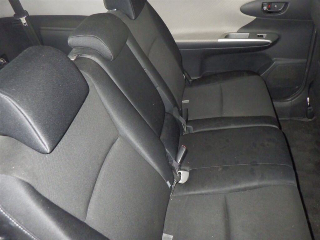 Toyota WISH 2010 7346586-5