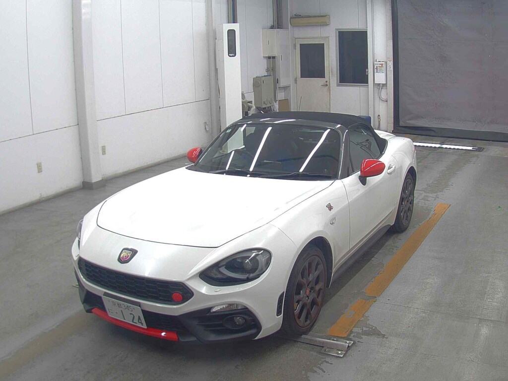 Abarth 124 Spider 2018 7362654-3