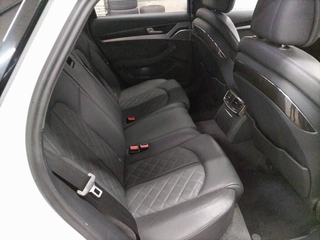 Audi S8 2015 7370845-5