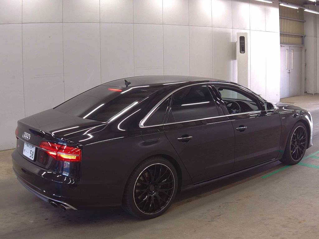 Audi S8 2015 7382923-4